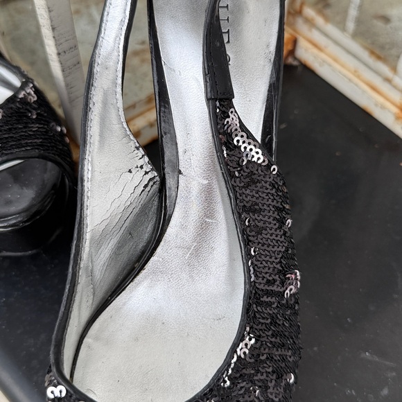 ⭐️ Bogo ⭐️ Guess Sz 6.5 sequins platform high heels shoes - Picture 15 of 15